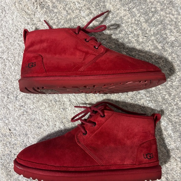 UGG Men's Vibrant Red Chukka Boots - Picture 1 of 2
